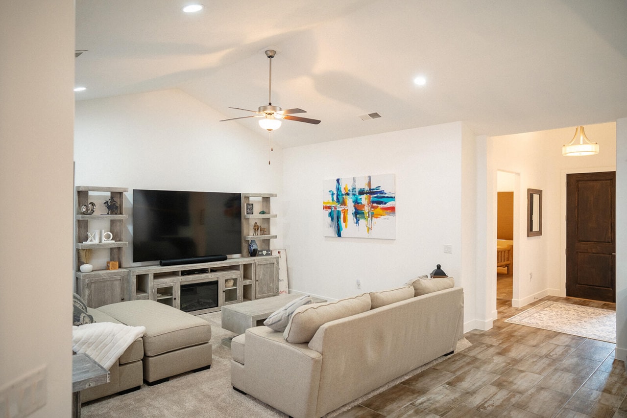 1060 N Ocotillo DR Washington, UT 84780 home for sale, MLS#25-262096 - Erika Rogers Photo 18