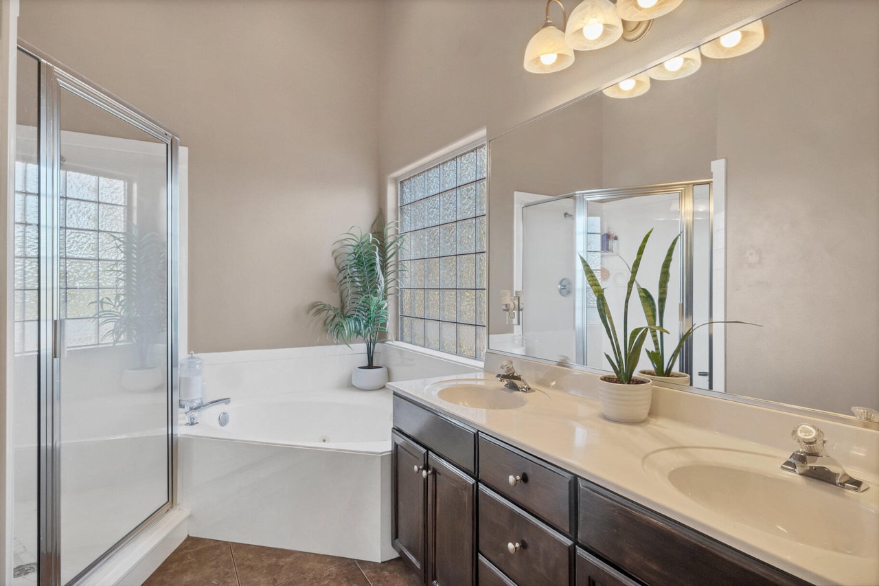 1173 W Snow Canyon Parkway #Unit 6 St George, UT 84770 home for sale, MLS#25-266203 - Erika Rogers Photo 23