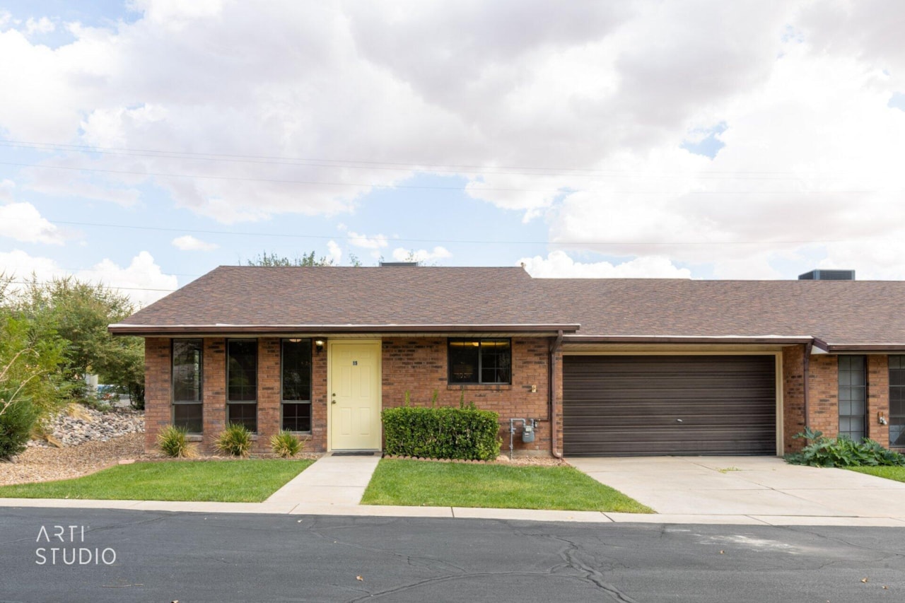 55 W 400  S #15 St George, UT 84770 home for sale, MLS#25-265861 - Erika Rogers Photo 2