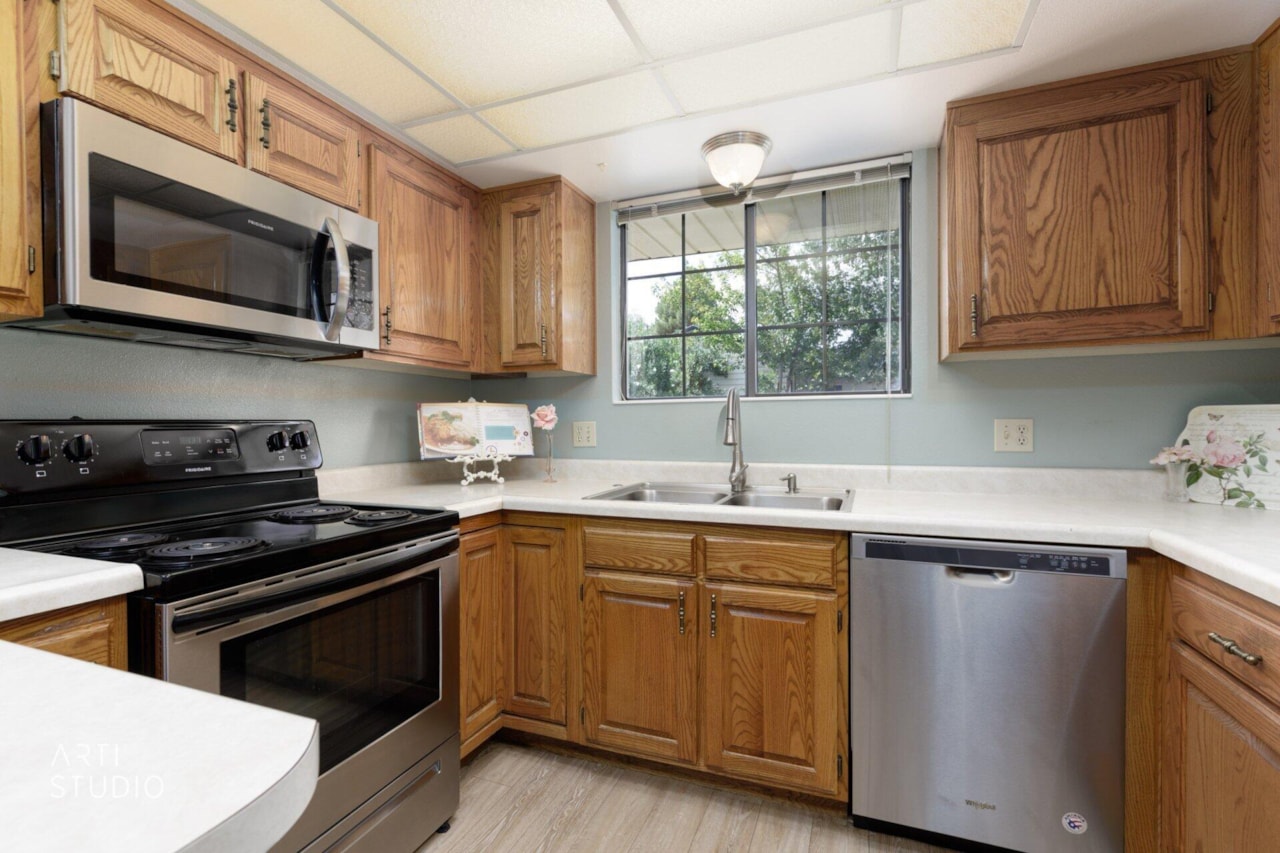 55 W 400  S #15 St George, UT 84770 home for sale, MLS#25-265861 - Erika Rogers Photo 10