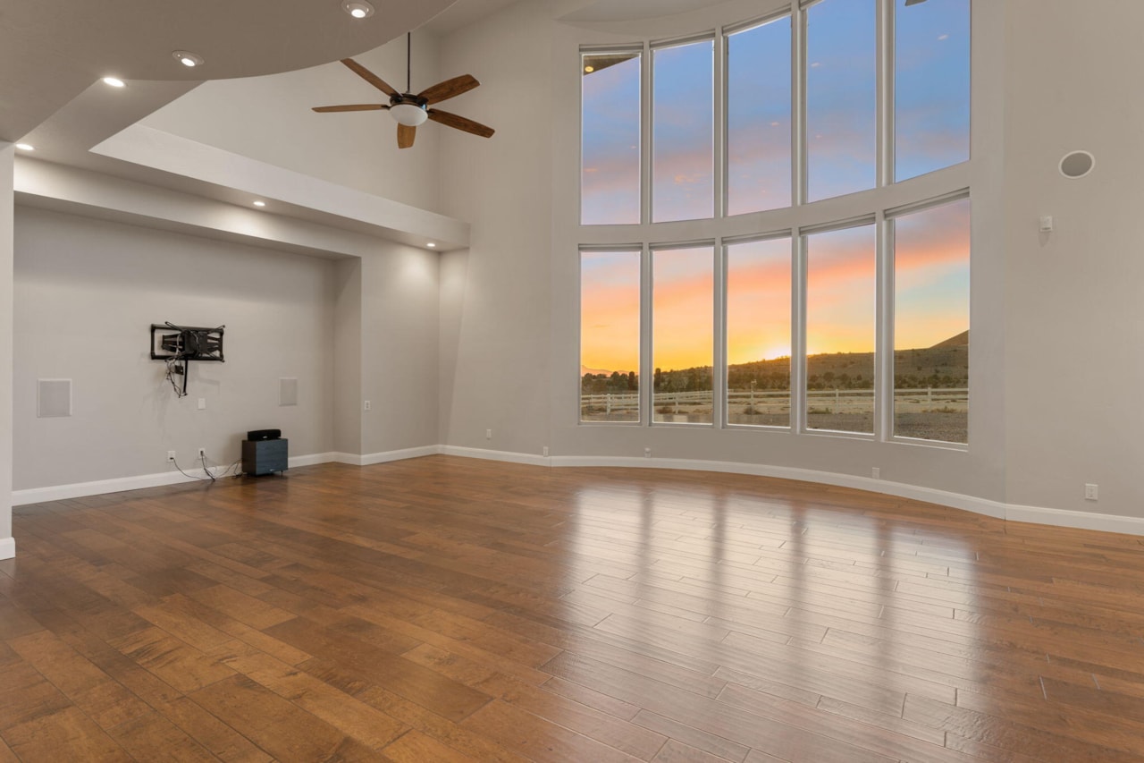 533 W Canyon Trails CIR Dammeron Valley, UT 84783 home for sale, MLS#25-266020 - Erika Rogers Photo 14