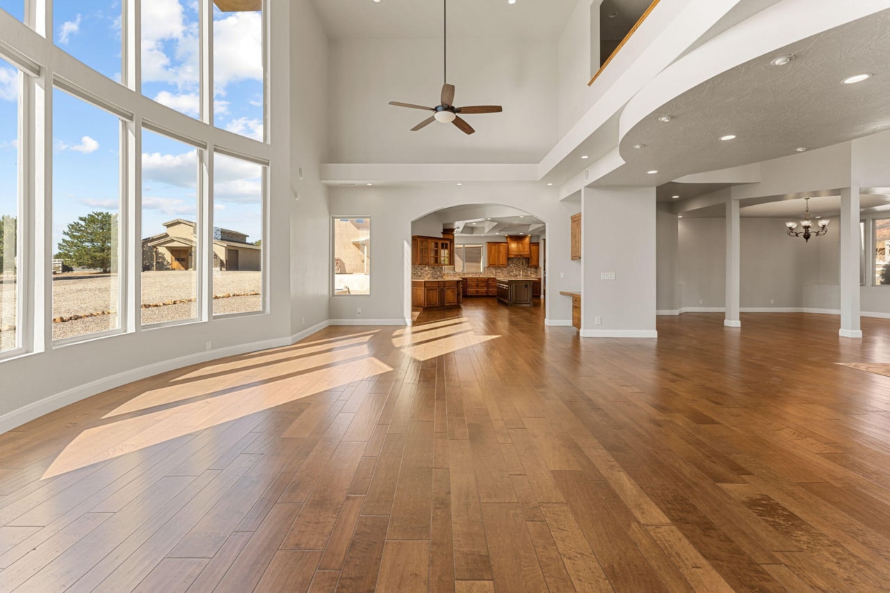 533 W Canyon Trails CIR Dammeron Valley, UT 84783 home for sale, MLS#25-266020 - Erika Rogers Photo 18