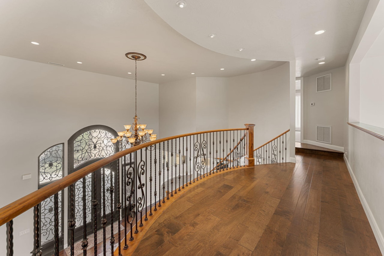 533 W Canyon Trails CIR Dammeron Valley, UT 84783 home for sale, MLS#25-266020 - Erika Rogers Photo 41