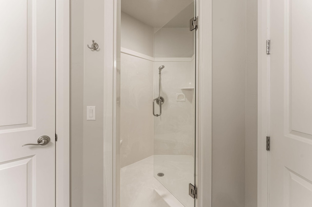 533 W Canyon Trails CIR Dammeron Valley, UT 84783 home for sale, MLS#25-266020 - Erika Rogers Photo 69