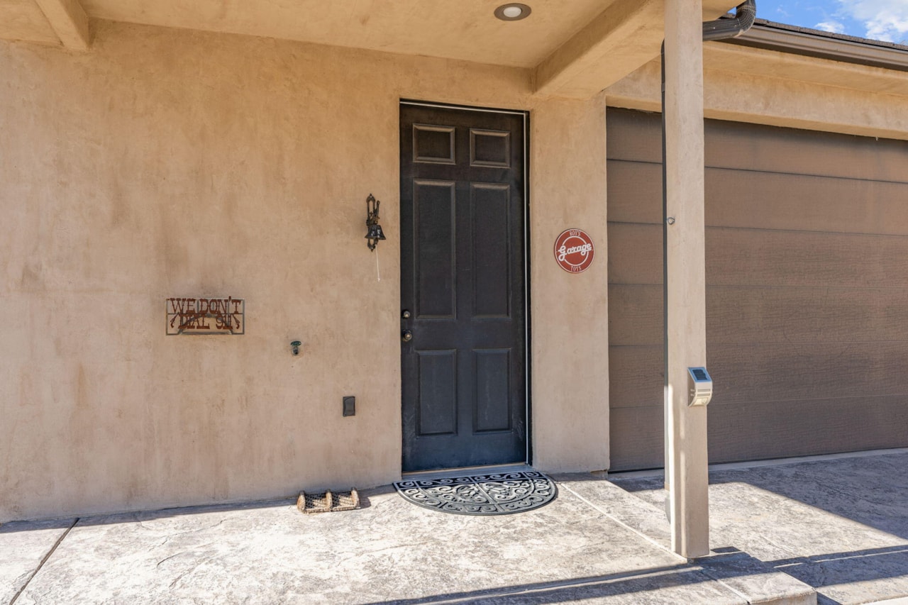 533 W Canyon Trails CIR Dammeron Valley, UT 84783 home for sale, MLS#25-266020 - Erika Rogers Photo 86