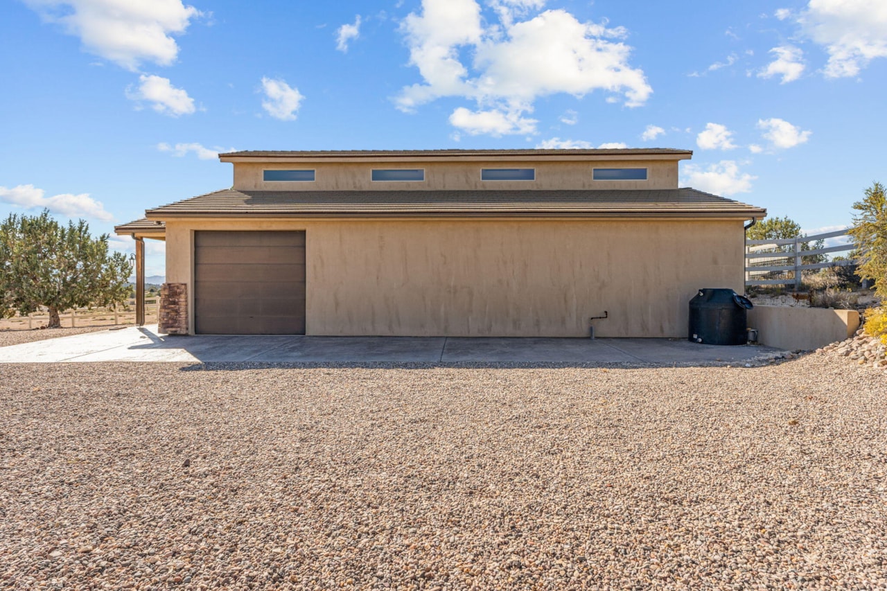 533 W Canyon Trails CIR Dammeron Valley, UT 84783 home for sale, MLS#25-266020 - Erika Rogers Photo 109