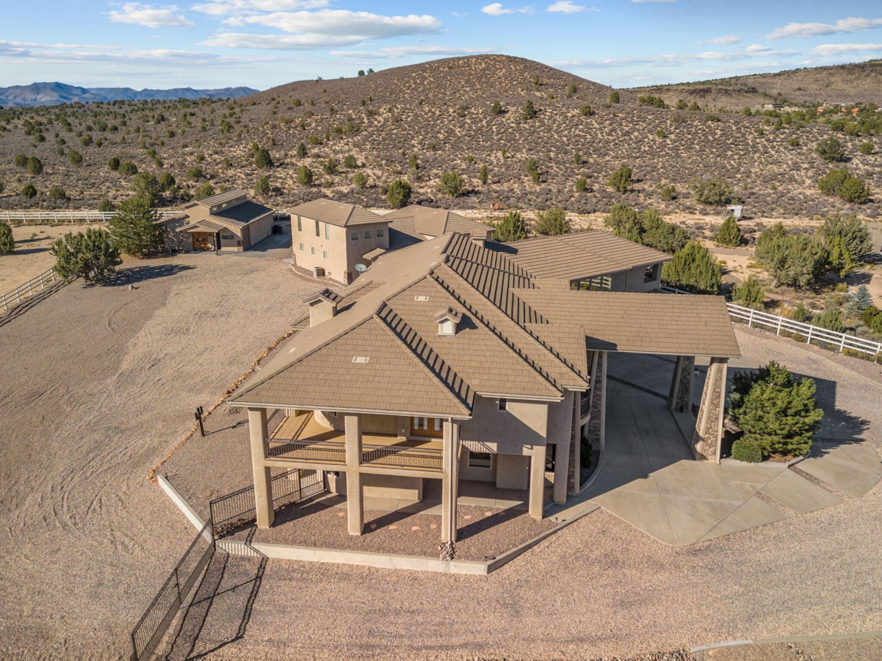 533 W Canyon Trails CIR Dammeron Valley, UT 84783 home for sale, MLS#25-266020 - Erika Rogers Photo 144