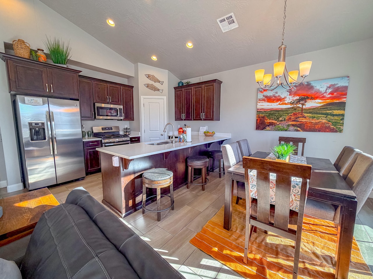 1920 E Fiesta LN Washington, UT 84780 home for sale, MLS#25-267501 - Erika Rogers Photo 9