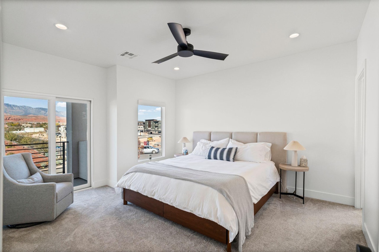 690 E Desert Cactus DR Washington, UT 84780 home for sale, MLS#25-267502 - Erika Rogers Photo 17