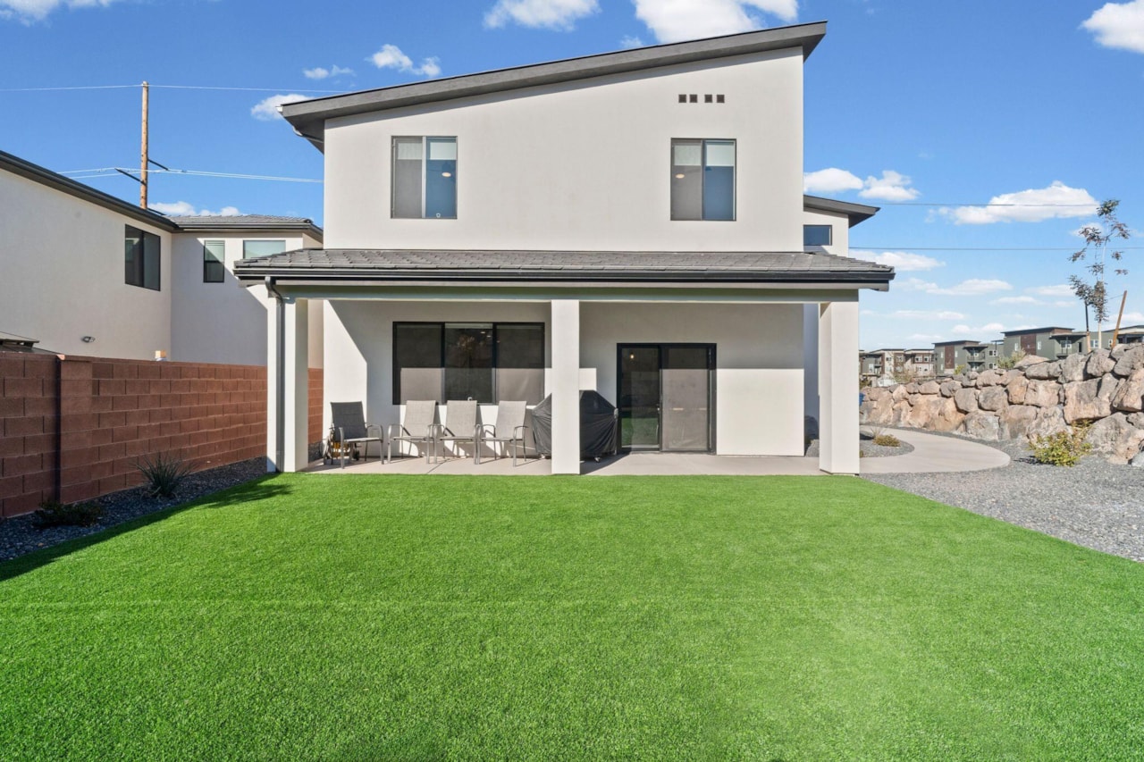 690 E Desert Cactus DR Washington, UT 84780 home for sale, MLS#25-267502 - Erika Rogers Photo 33