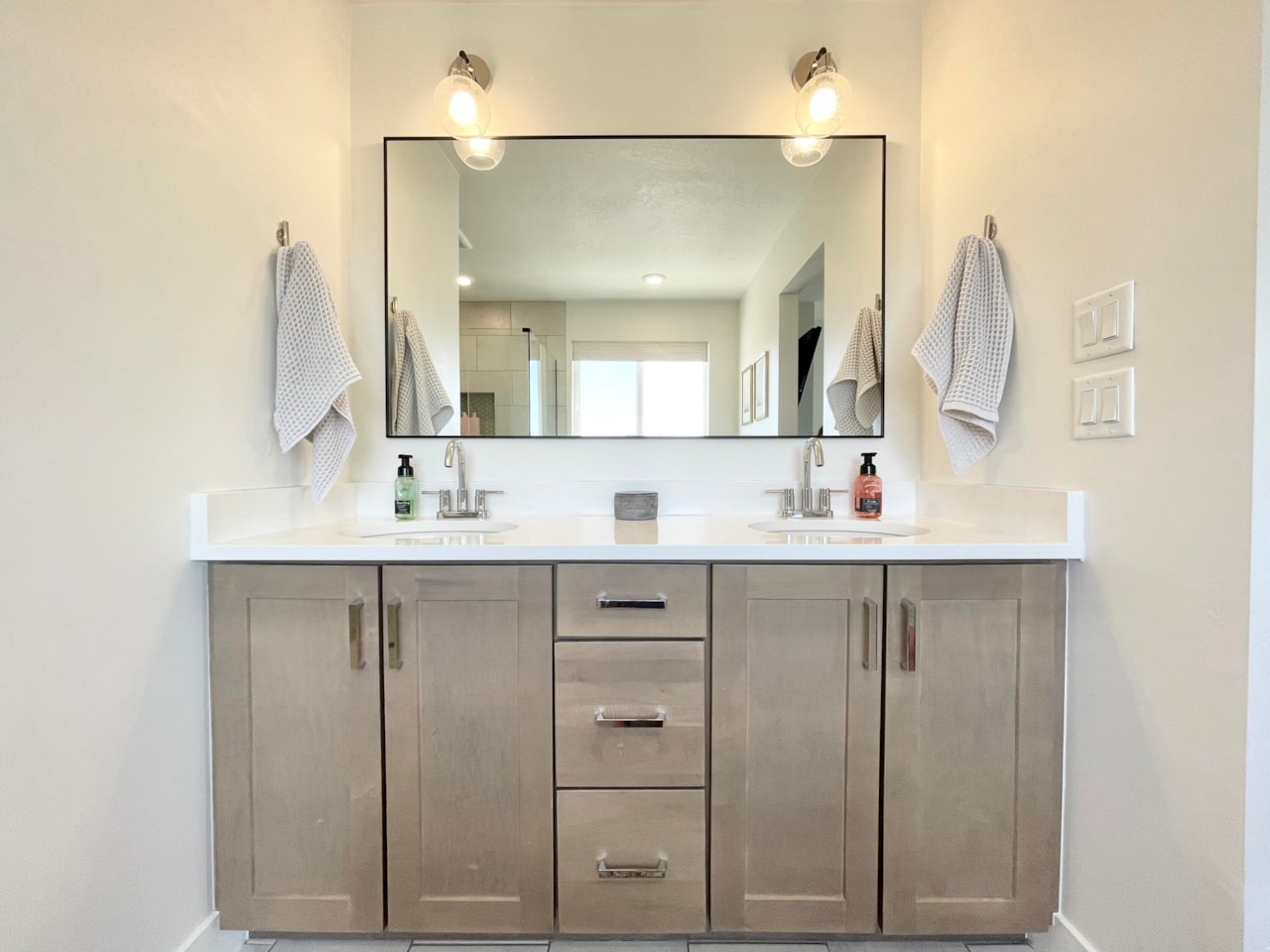 714 W Claystone DR St George, UT 84790 home for sale, MLS#25-267503 - Erika Rogers Photo 15