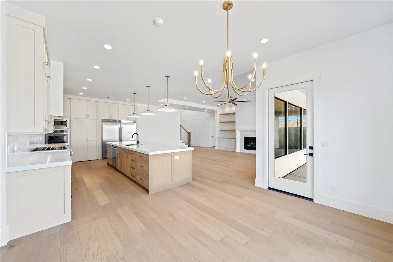 2863 S Alpine LN St George, UT 84790 home for sale, MLS#25-266003 - Erika Rogers Photo 10