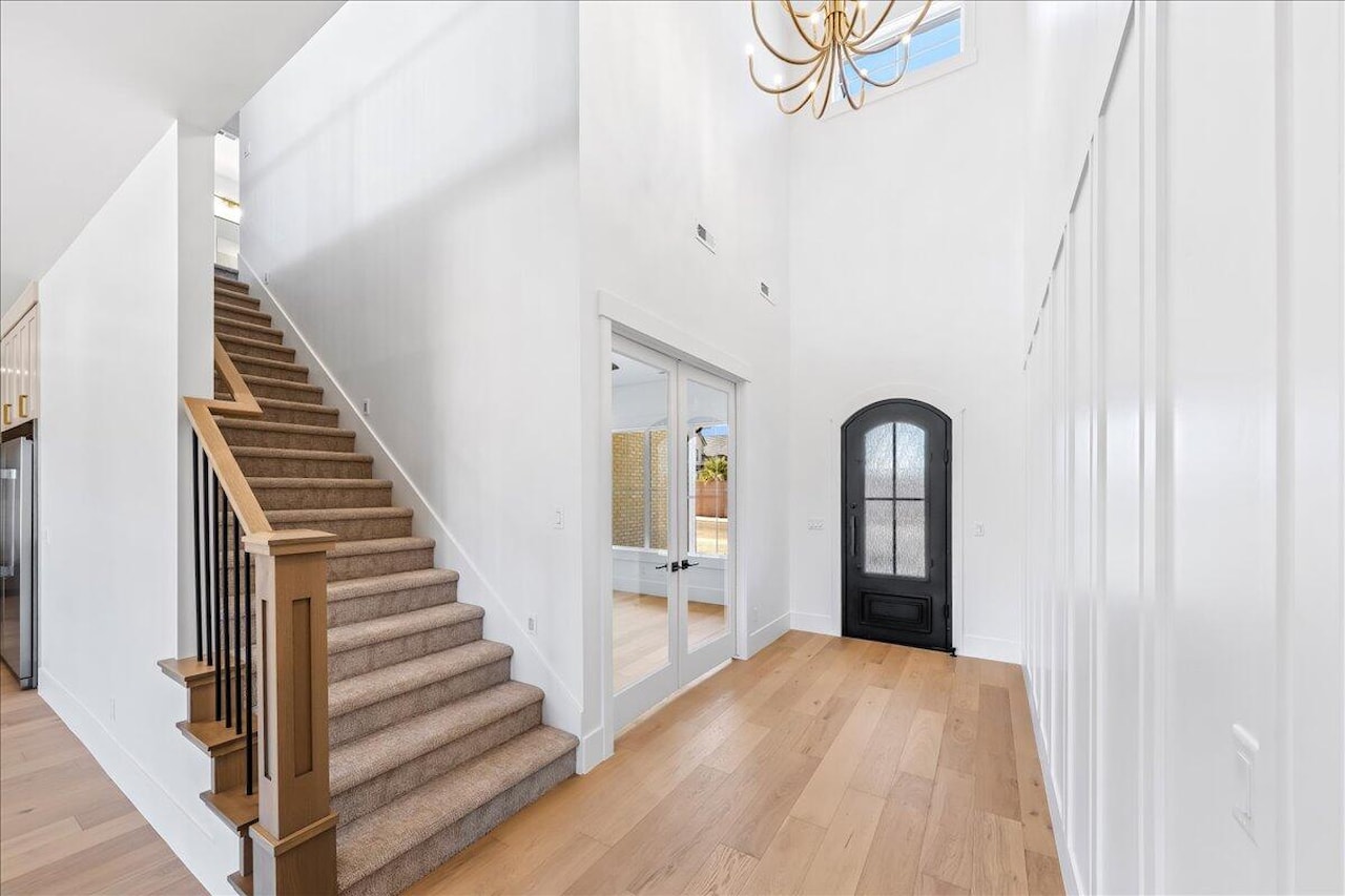 2863 S Alpine LN St George, UT 84790 home for sale, MLS#25-266003 - Erika Rogers Photo 22