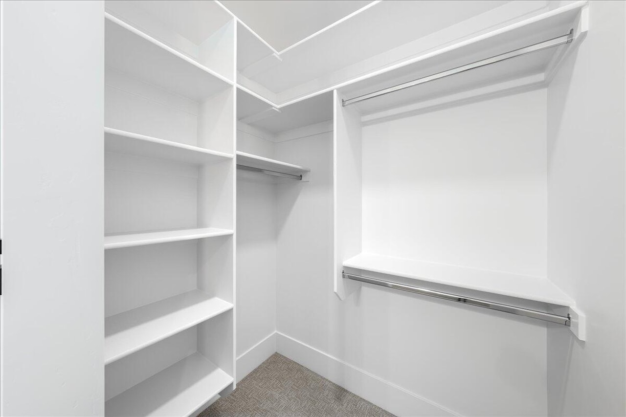 2863 S Alpine LN St George, UT 84790 home for sale, MLS#25-266003 - Erika Rogers Photo 56