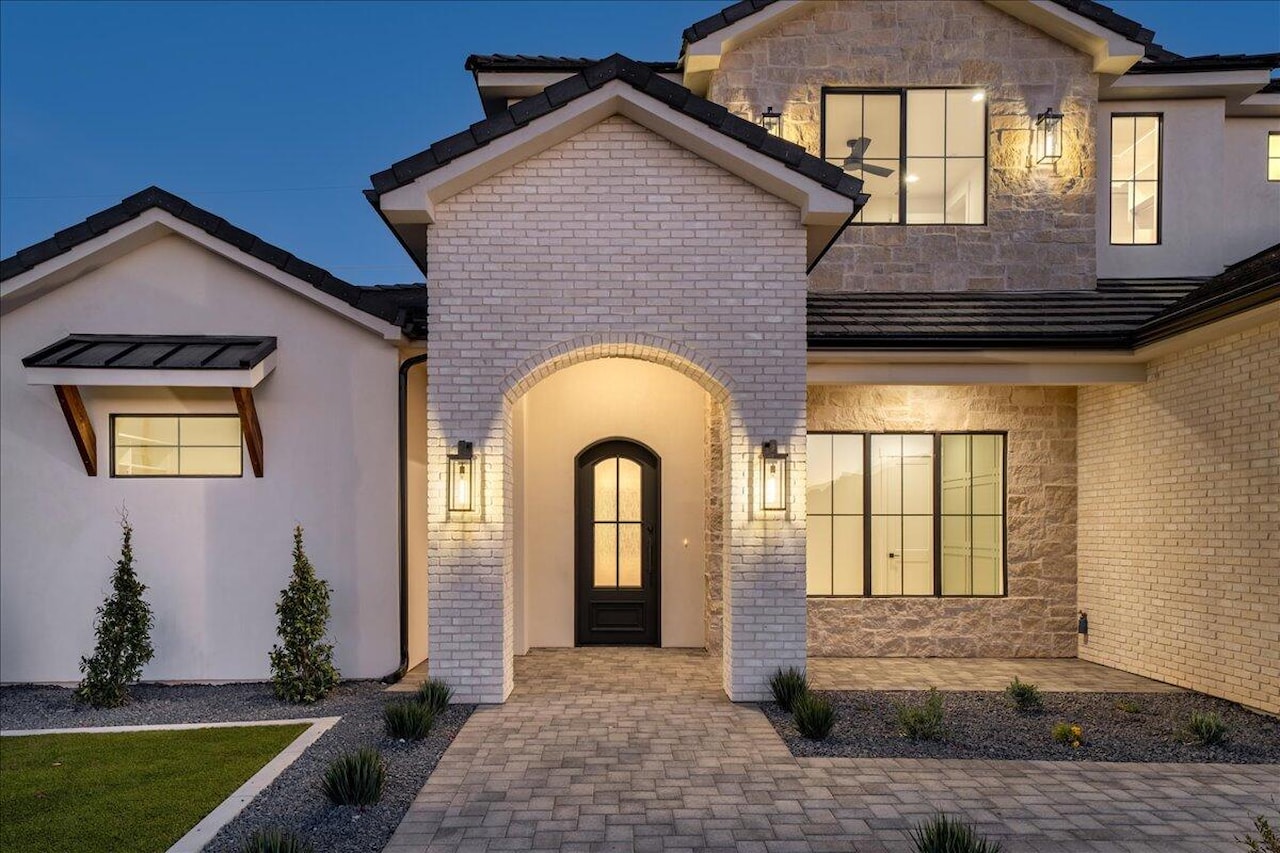 2863 S Alpine LN St George, UT 84790 home for sale, MLS#25-266003 - Erika Rogers Photo 72