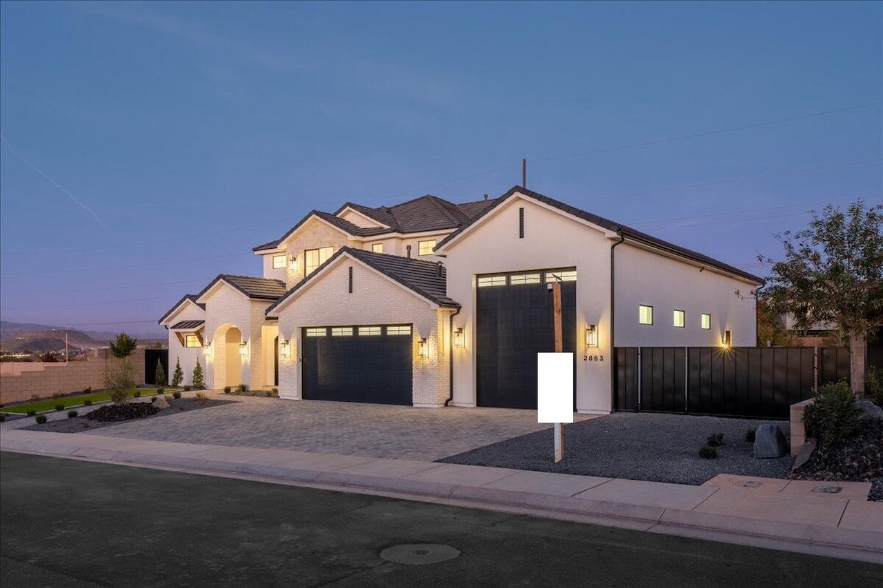 2863 S Alpine LN St George, UT 84790 home for sale, MLS#25-266003 - Erika Rogers Photo 71