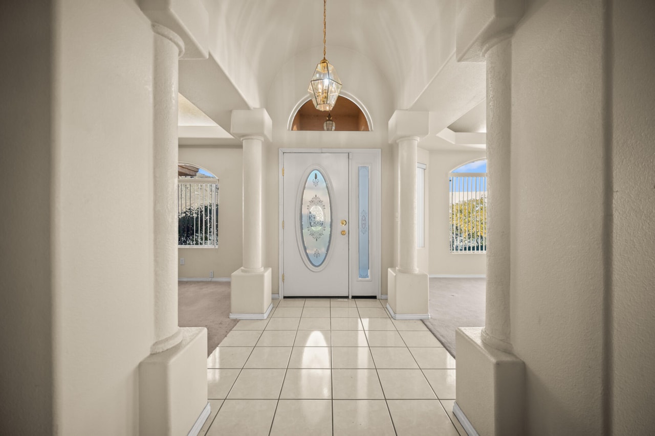 671 W Crystal Drive St George, UT 84790 home for sale, MLS#25-267505 - Erika Rogers Photo 5