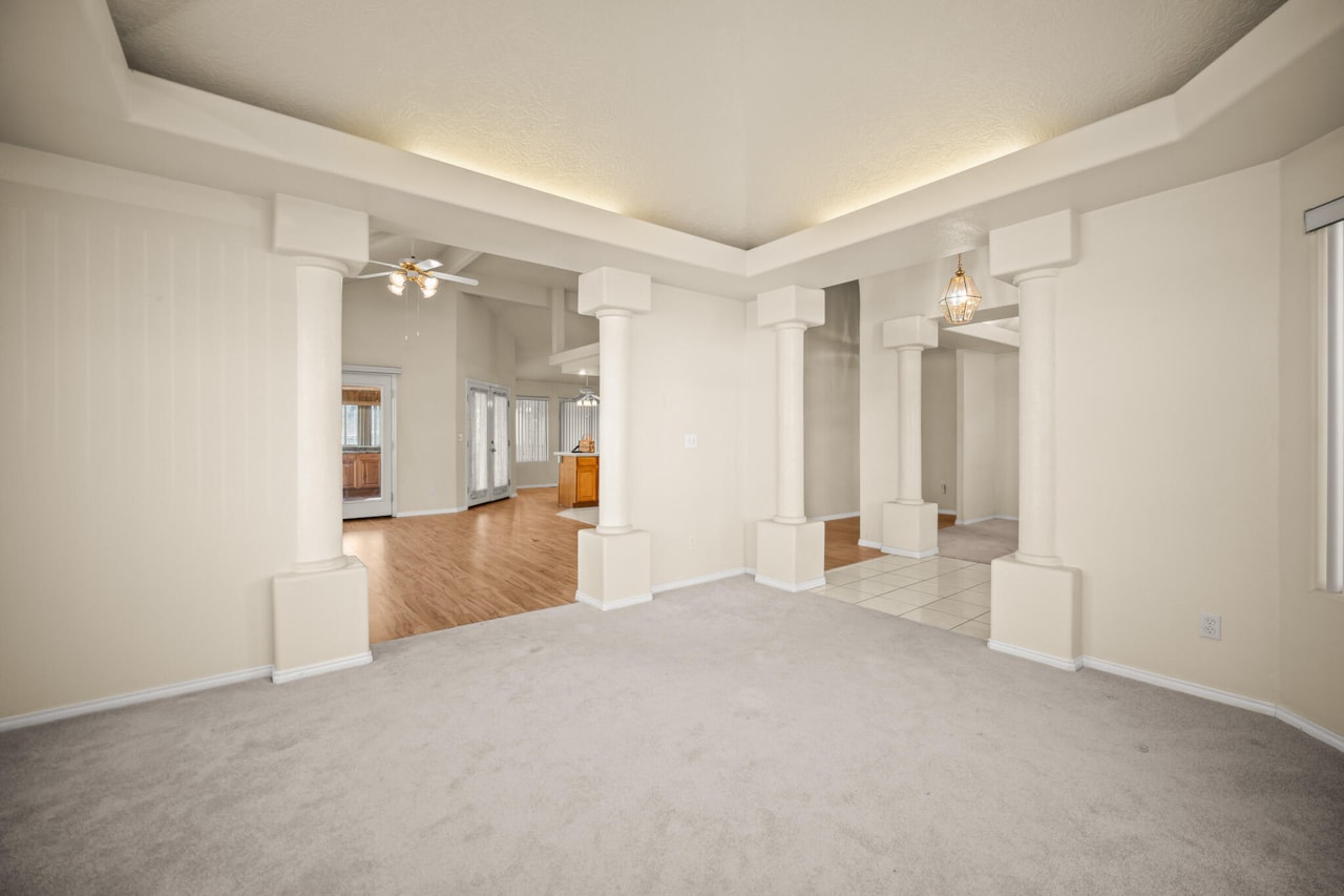 671 W Crystal Drive St George, UT 84790 home for sale, MLS#25-267505 - Erika Rogers Photo 8