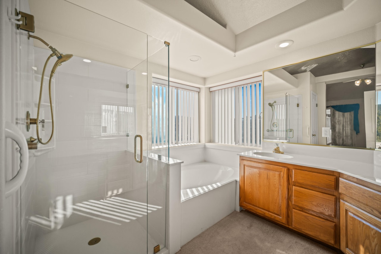 671 W Crystal Drive St George, UT 84790 home for sale, MLS#25-267505 - Erika Rogers Photo 22