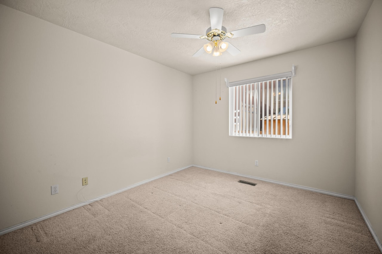 671 W Crystal Drive St George, UT 84790 home for sale, MLS#25-267505 - Erika Rogers Photo 25