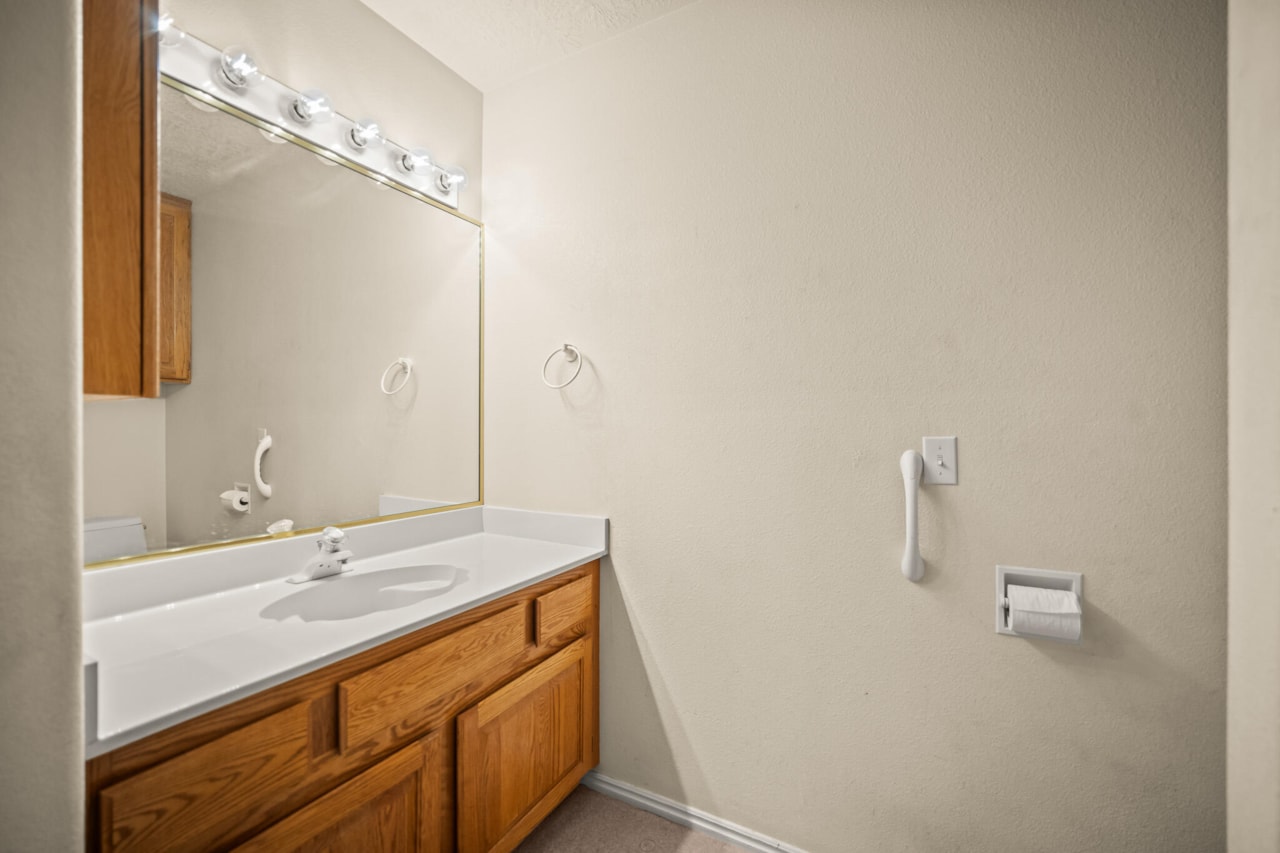 671 W Crystal Drive St George, UT 84790 home for sale, MLS#25-267505 - Erika Rogers Photo 29