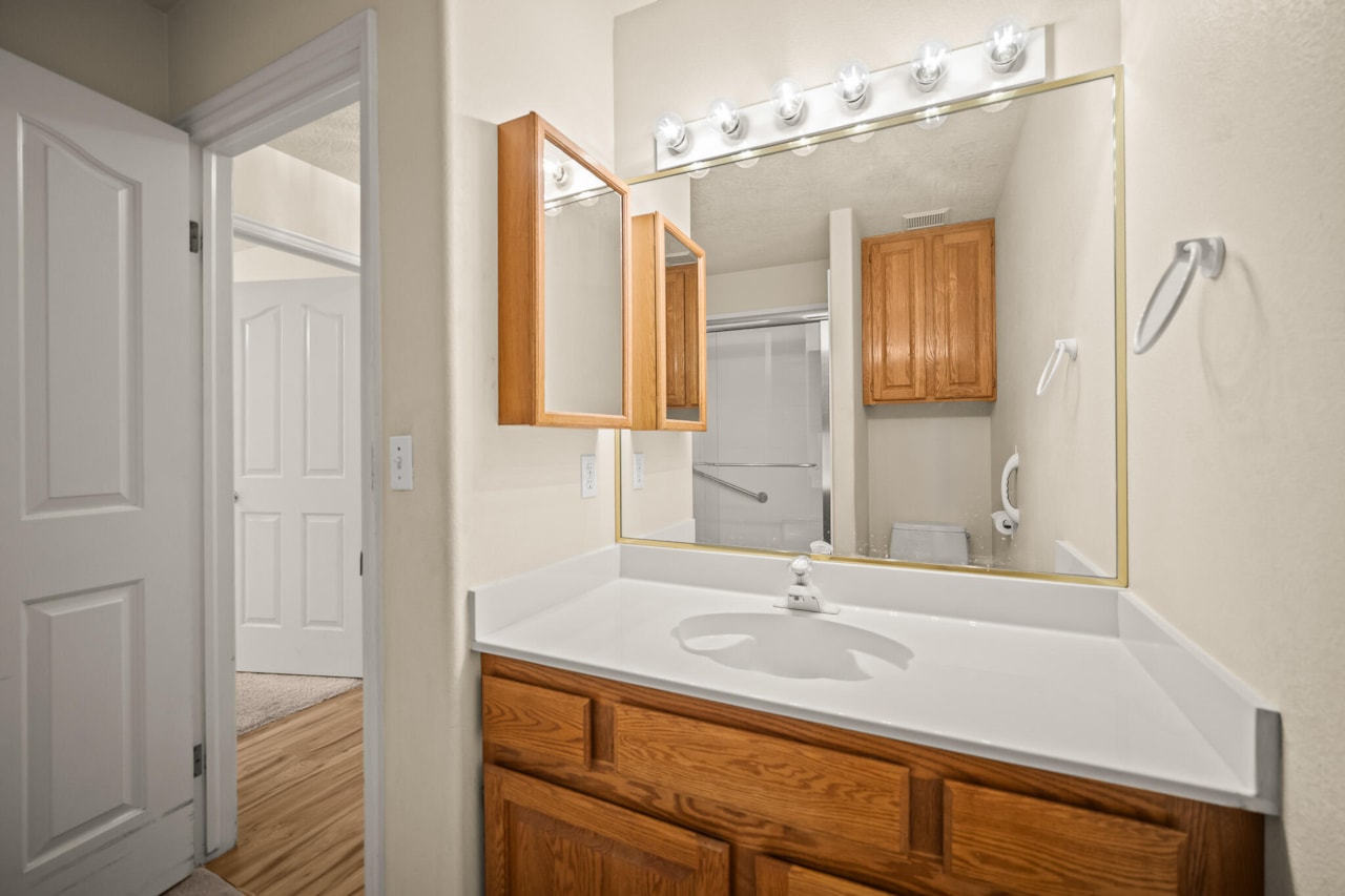 671 W Crystal Drive St George, UT 84790 home for sale, MLS#25-267505 - Erika Rogers Photo 30