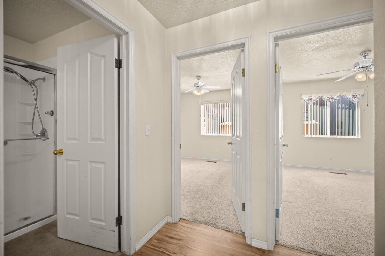 671 W Crystal Drive St George, UT 84790 home for sale, MLS#25-267505 - Erika Rogers Photo 32