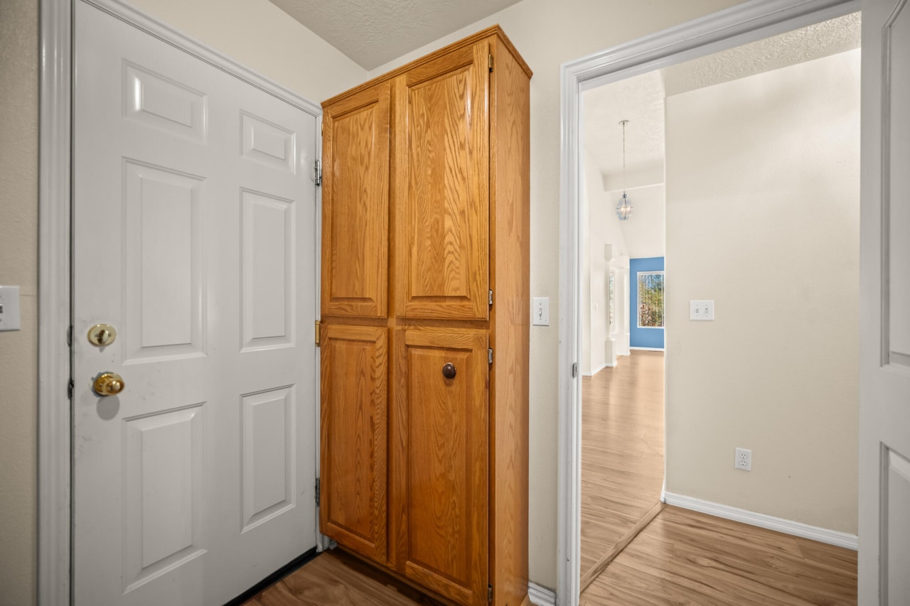 671 W Crystal Drive St George, UT 84790 home for sale, MLS#25-267505 - Erika Rogers Photo 34