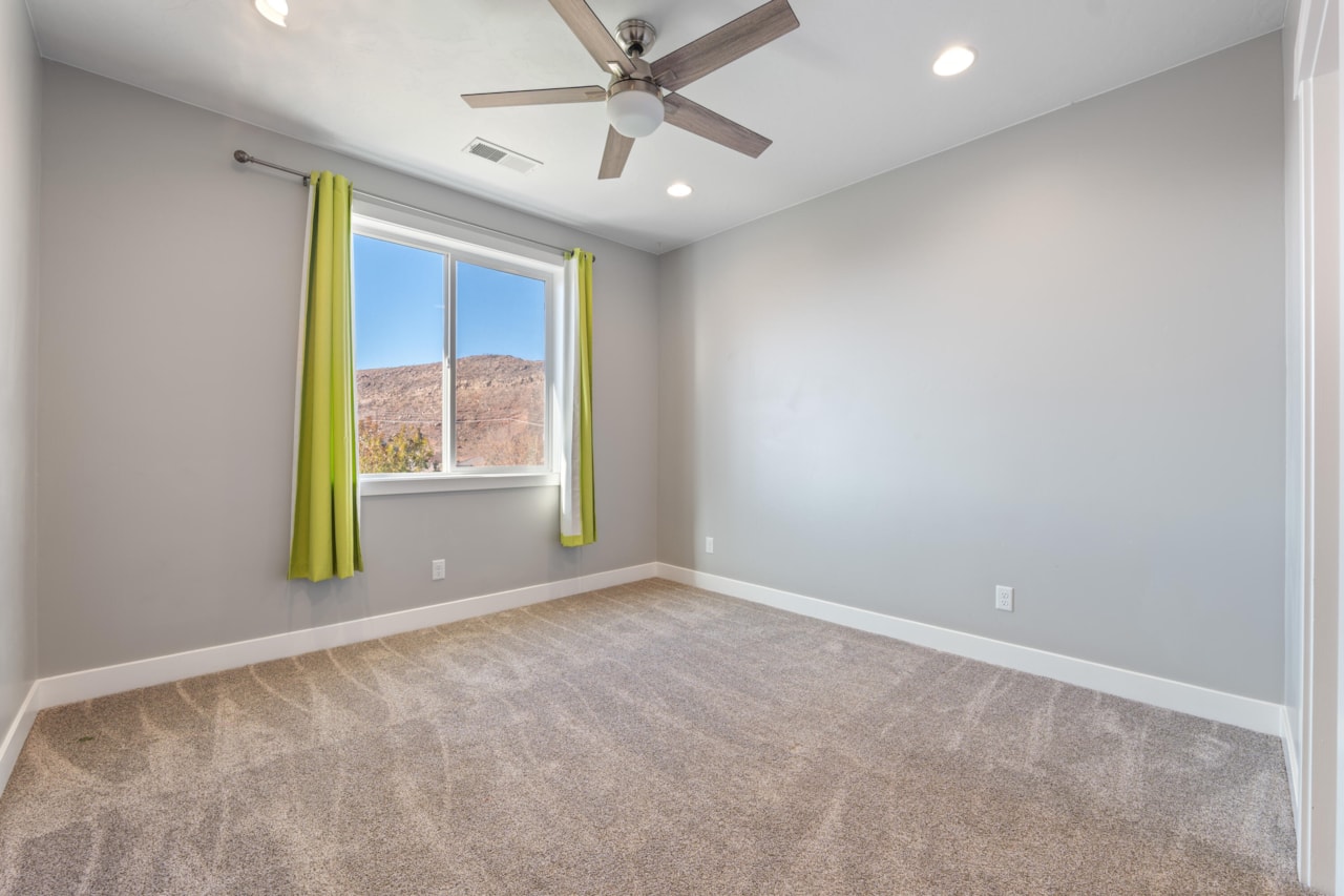 2334 S Last Chance DR Washington, UT 84780 home for sale, MLS#25-267507 - Erika Rogers Photo 61