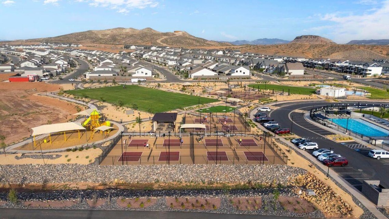 3358 E Dance Hall LN #2332 Washington, UT 84780 home for sale, MLS#25-267037 - Erika Rogers Photo 44