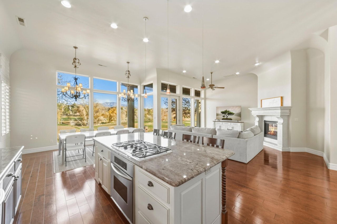 2335 W Sunbrook #28 St George, UT 84770 home for sale, MLS#25-267518 - Erika Rogers Photo 7