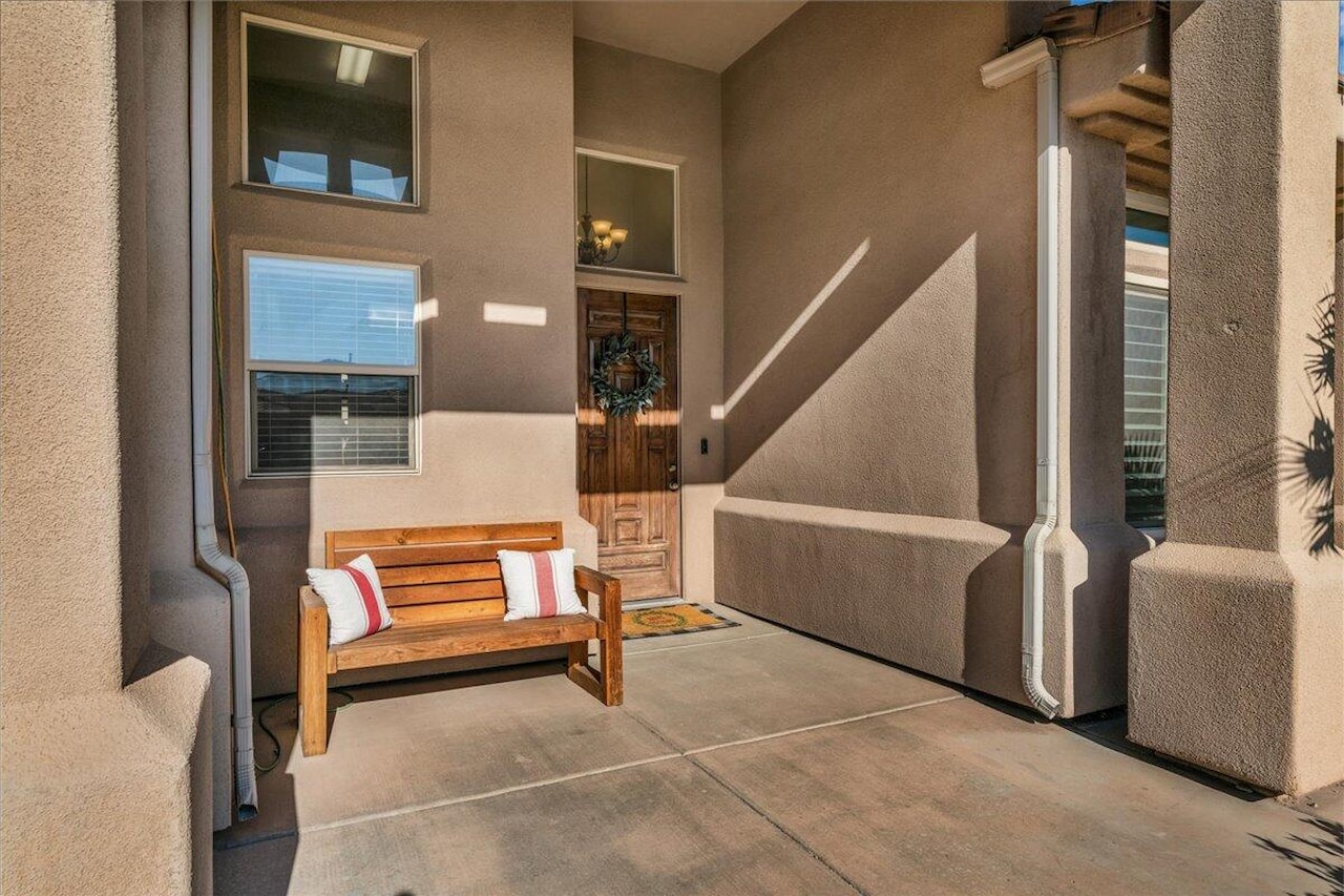 2541 E 90 ST S St George, UT 84790 home for sale, MLS#25-267511 - Erika Rogers Photo 4