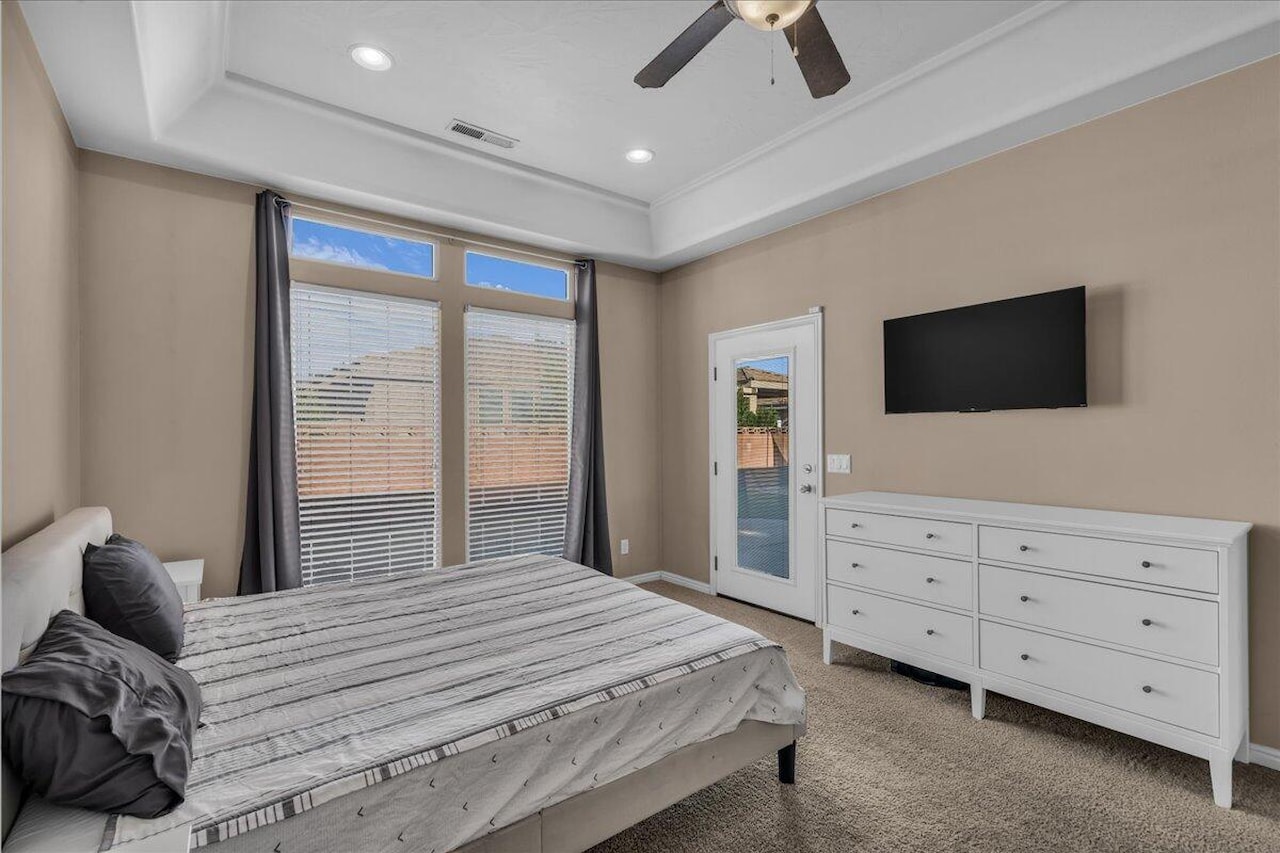 2541 E 90 ST S St George, UT 84790 home for sale, MLS#25-267511 - Erika Rogers Photo 15