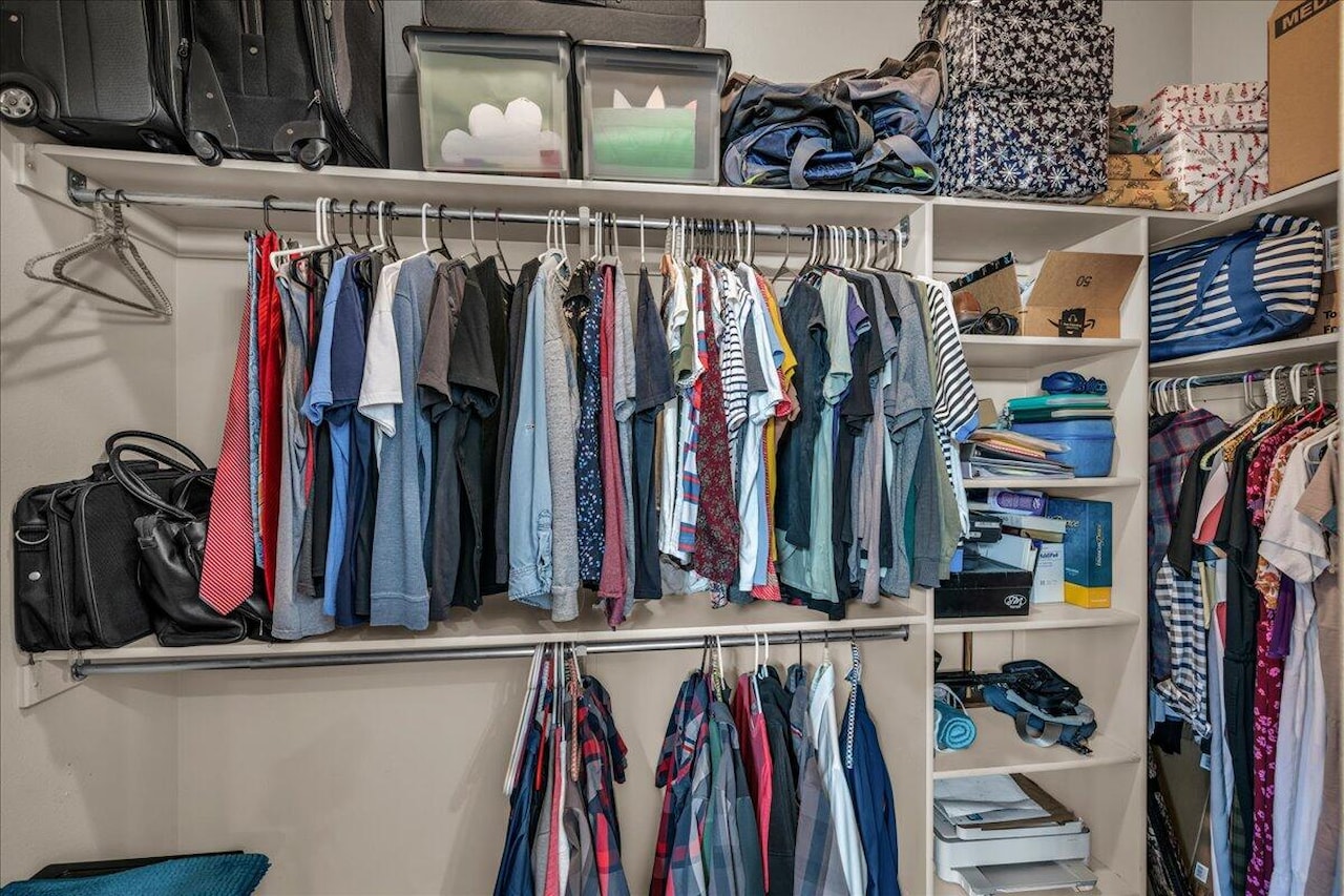 2541 E 90 ST S St George, UT 84790 home for sale, MLS#25-267511 - Erika Rogers Photo 18