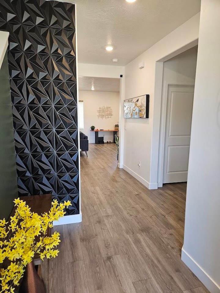 1887 S Wolverine Way Washington, UT 84780 home for sale, MLS#25-267525 - Erika Rogers Photo 3