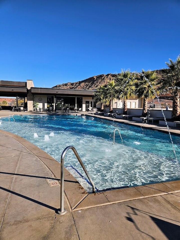 1887 S Wolverine Way Washington, UT 84780 home for sale, MLS#25-267525 - Erika Rogers Photo 19