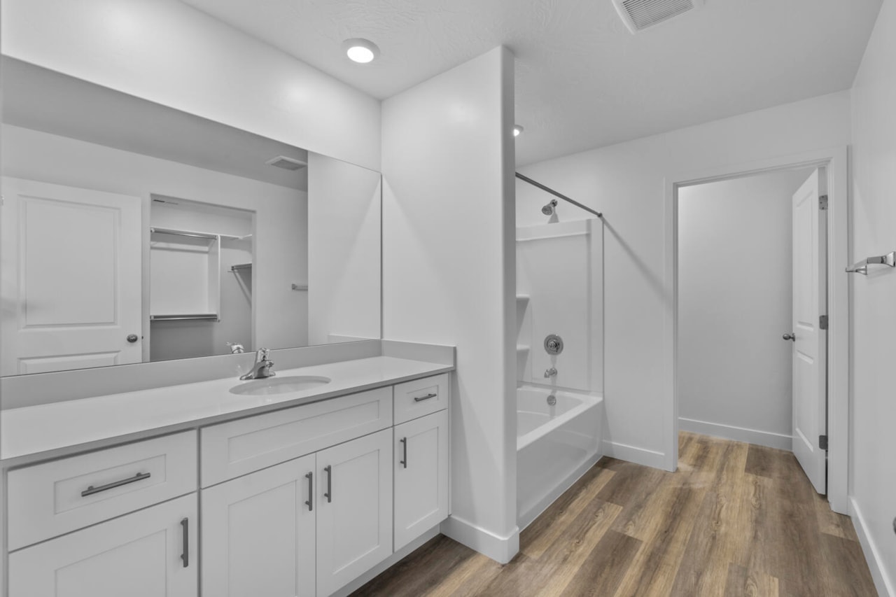 1558 S Staircase Way #4106 Washington, UT 84780 home for sale, MLS#25-267527 - Erika Rogers Photo 28