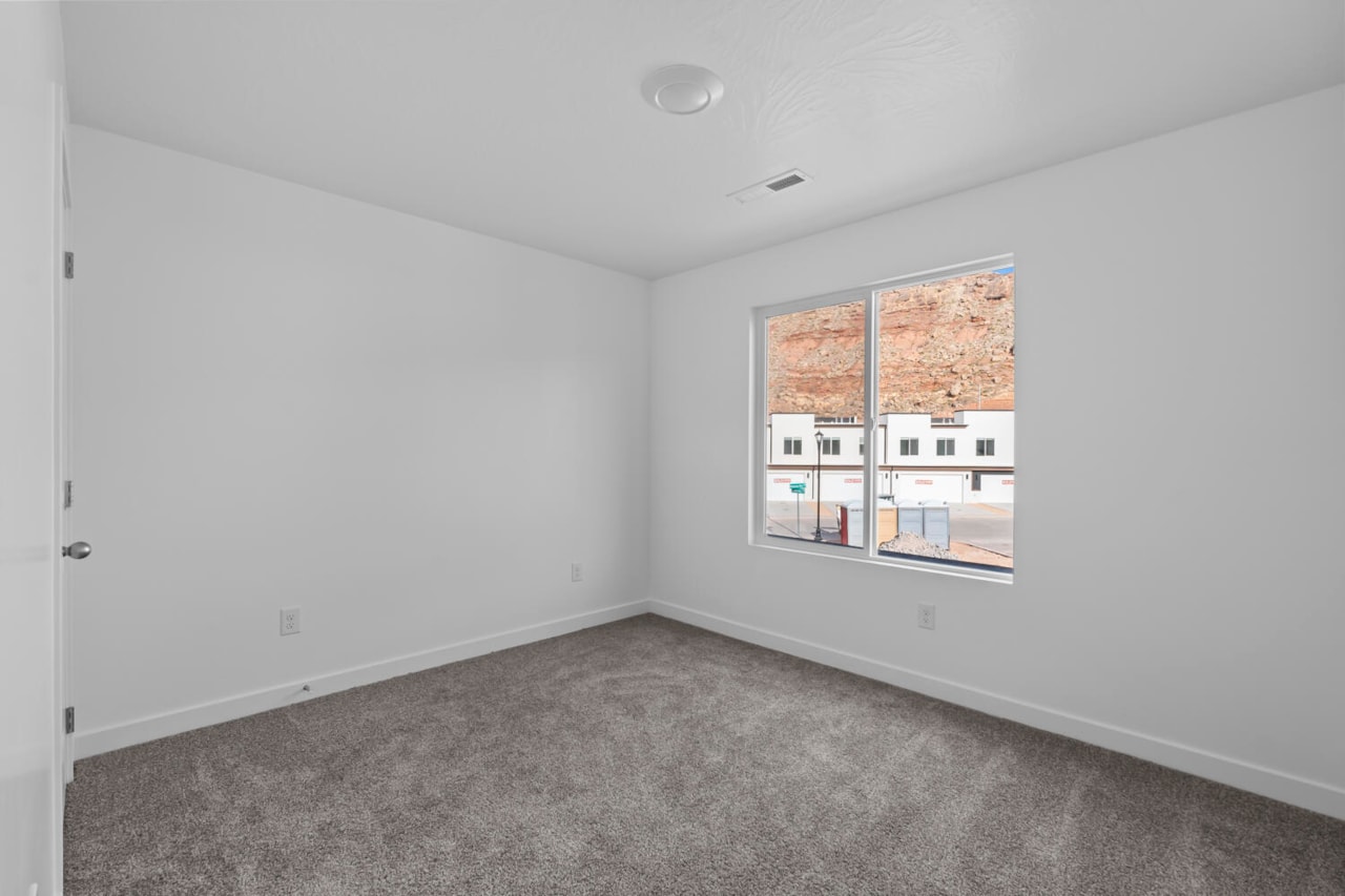 1730 S Forbidding Way #2279 Washington, UT 84780 home for sale, MLS#25-267521 - Erika Rogers Photo 16