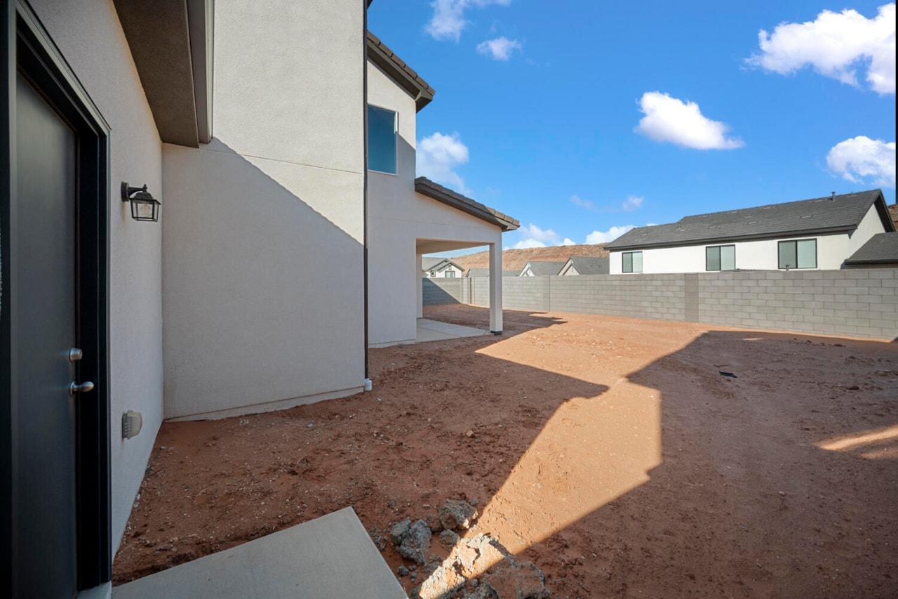 1938 S Swamp Mesa Dr #241 Washington, UT 84780 home for sale, MLS#25-267522 - Erika Rogers Photo 4