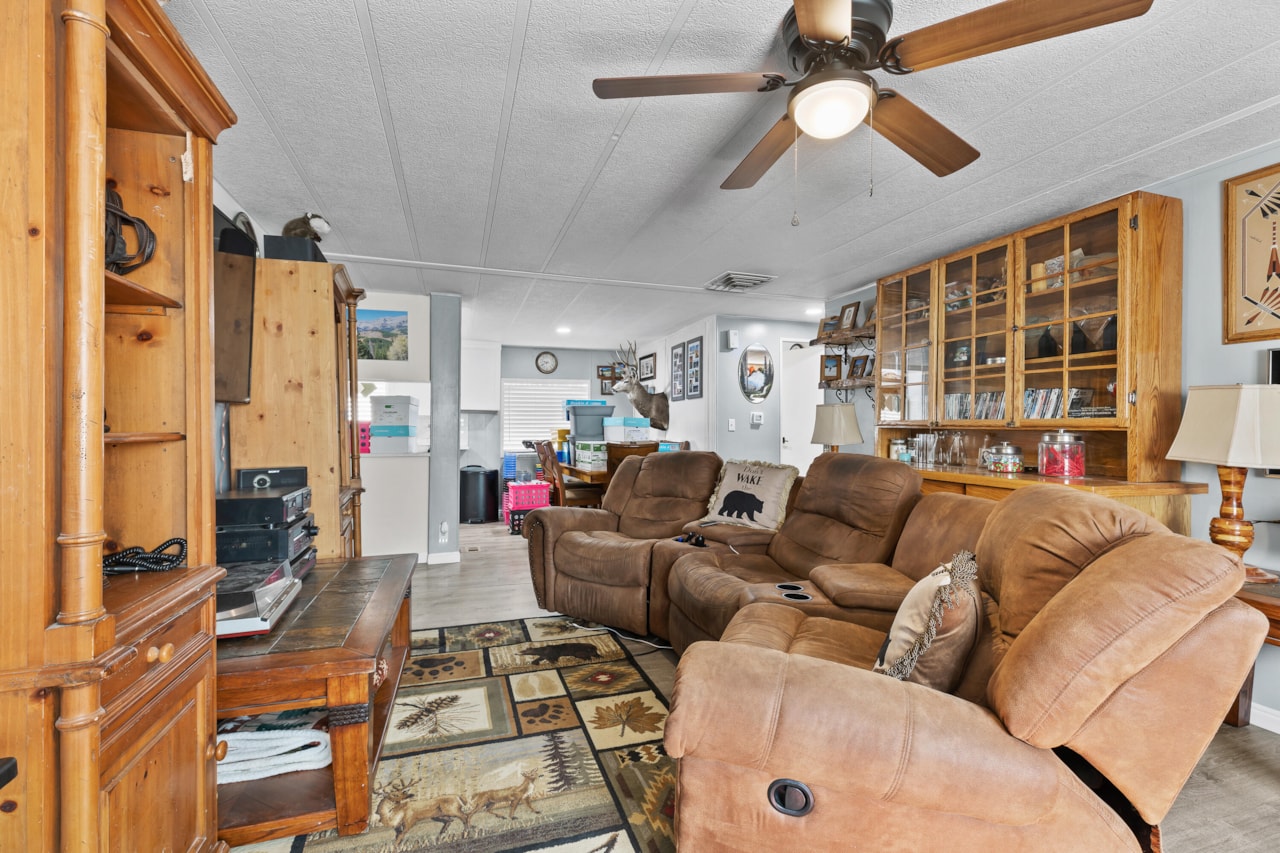 1450 N Dixie Downs RD #5 St George, UT 84770 home for sale, MLS#25-267533 - Erika Rogers Photo 4