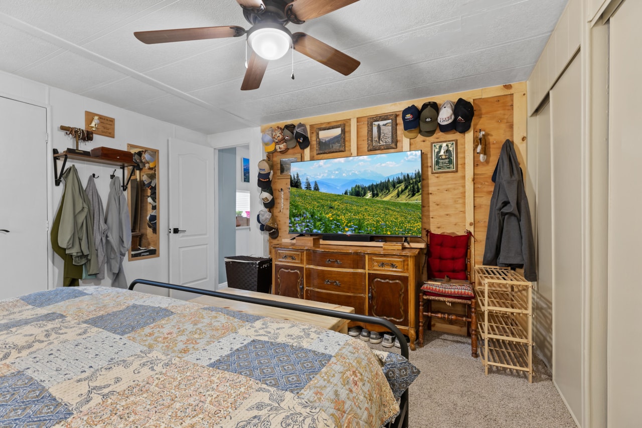 1450 N Dixie Downs RD #5 St George, UT 84770 home for sale, MLS#25-267533 - Erika Rogers Photo 17