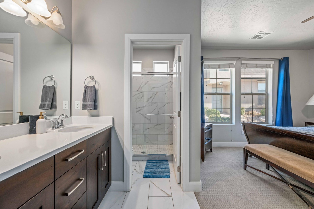 1914 E Fiesta LN Washington, UT 84780 home for sale, MLS#25-267539 - Erika Rogers Photo 14