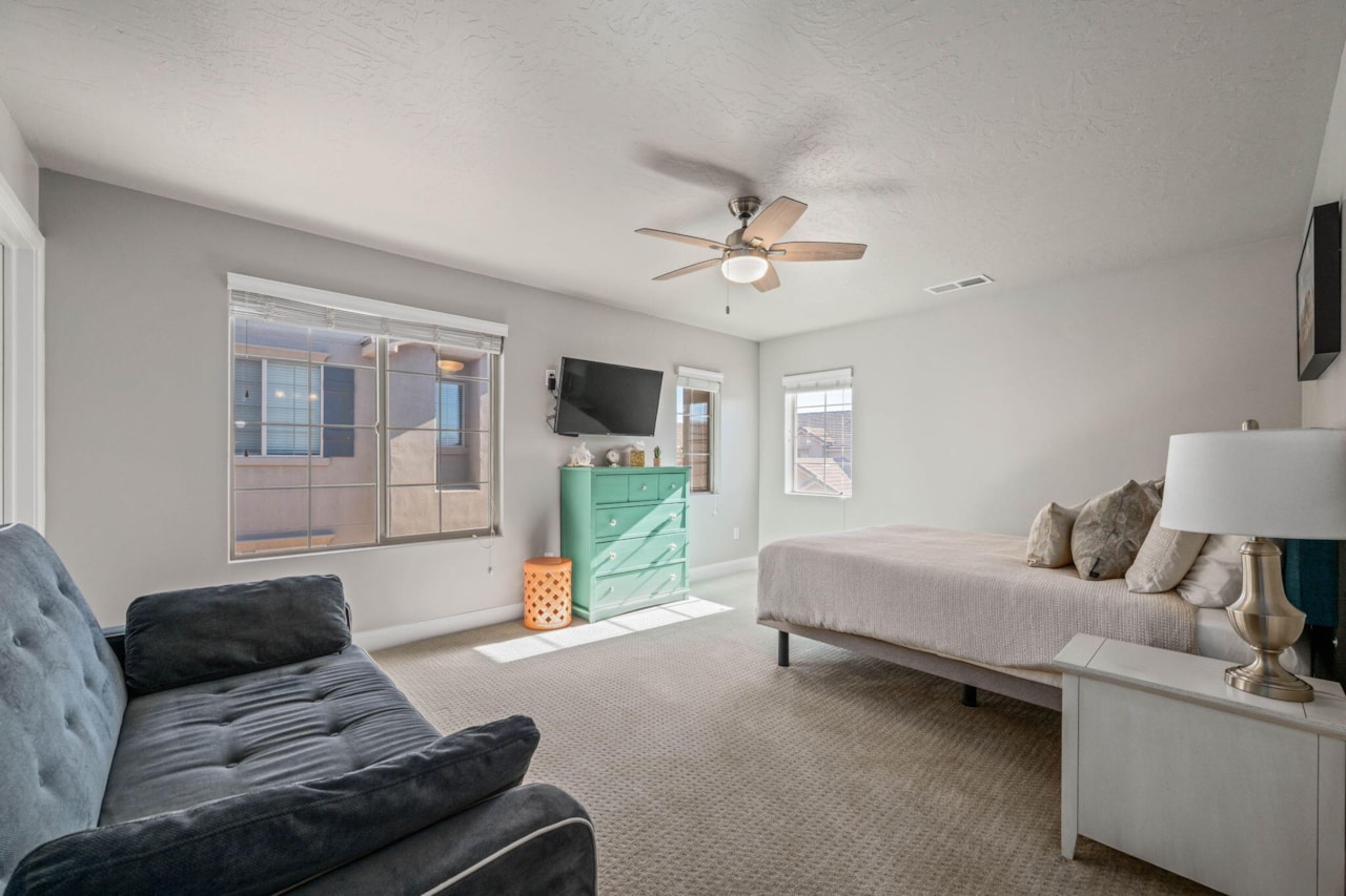 1914 E Fiesta LN Washington, UT 84780 home for sale, MLS#25-267539 - Erika Rogers Photo 21