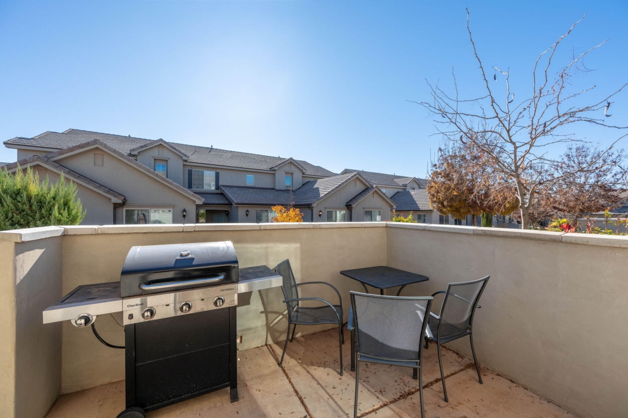 1914 E Fiesta LN Washington, UT 84780 home for sale, MLS#25-267539 - Erika Rogers Photo 24