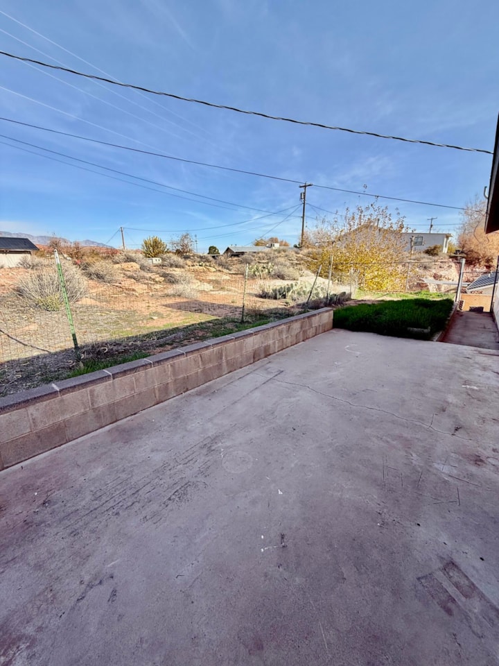 305 E Pectol ST Washington, UT 84780 home for sale, MLS#25-267496 - Erika Rogers Photo 24