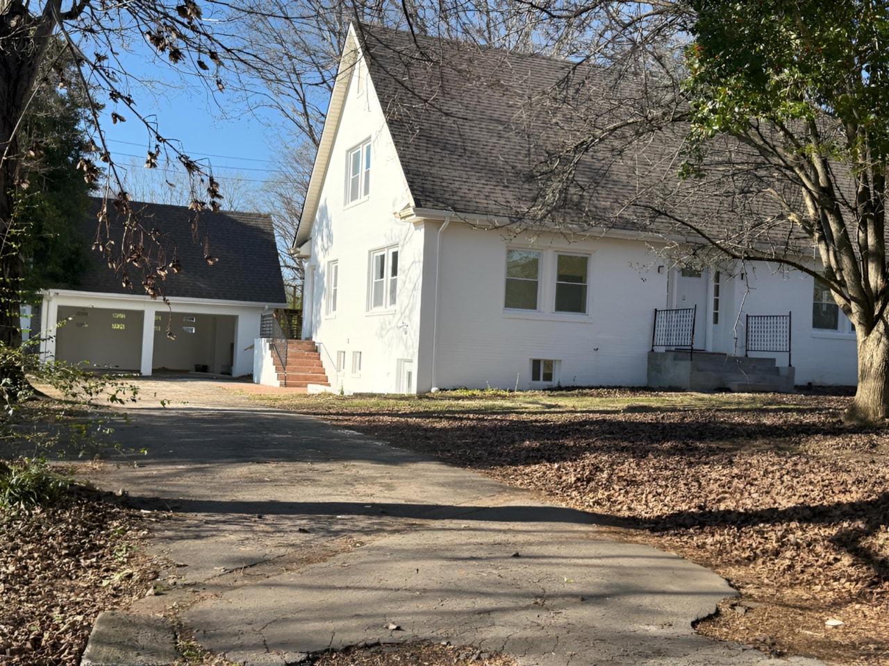 103 Springer Dr Lawrenceburg, TN 38464 | MLS 3066706