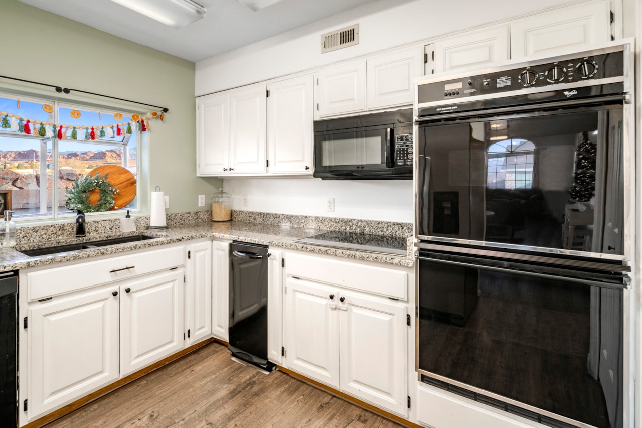 1040 N 1300 ST W #66 St George, UT 84770 home for sale, MLS#25-267545 - Erika Rogers Photo 12