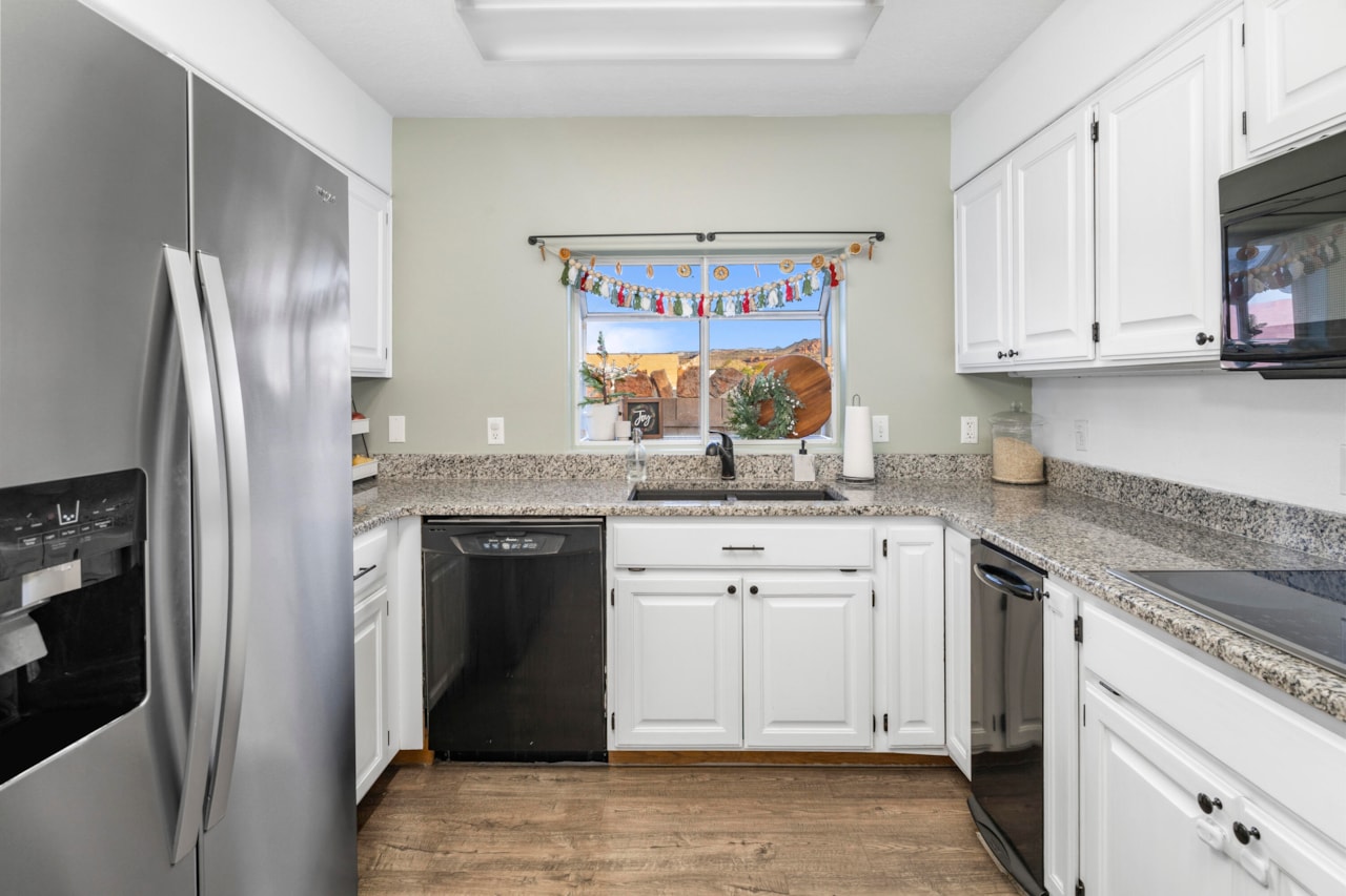 1040 N 1300 ST W #66 St George, UT 84770 home for sale, MLS#25-267545 - Erika Rogers Photo 14