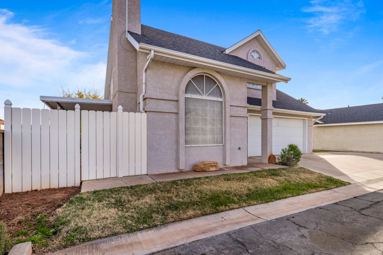 1040 N 1300 ST W #66 St George, UT 84770 home for sale, MLS#25-267545 - Erika Rogers Photo 32