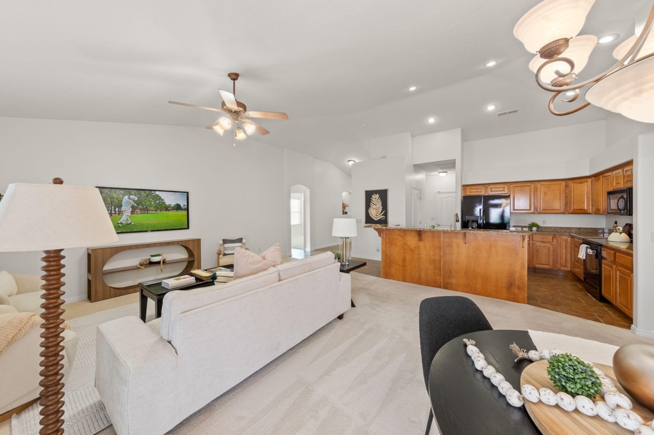 1730 W Stonebridge DR #19 St George, UT 84770 home for sale, MLS#25-267553 - Erika Rogers Photo 6